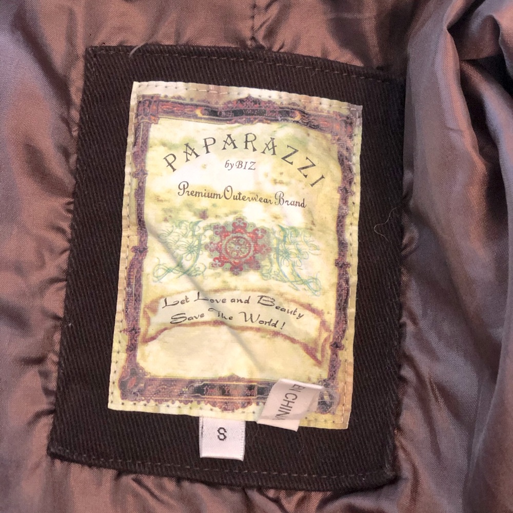 Beautiful jacket - Picture 3 of 3
